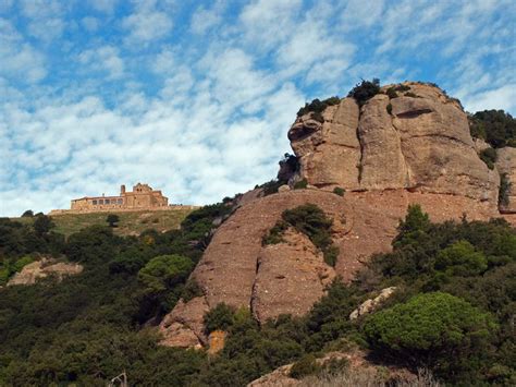 Excursió a La Mola pel camí dels Monjos